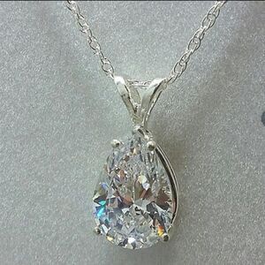 🎉White Teardrop White Sapphire Necklace Zircon Fashion Jewelry